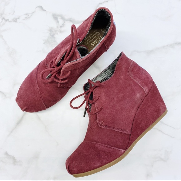 Toms Shoes - TOMS Platform Heel Burgundy Desert Wedge Red Suede Booties Size 8W